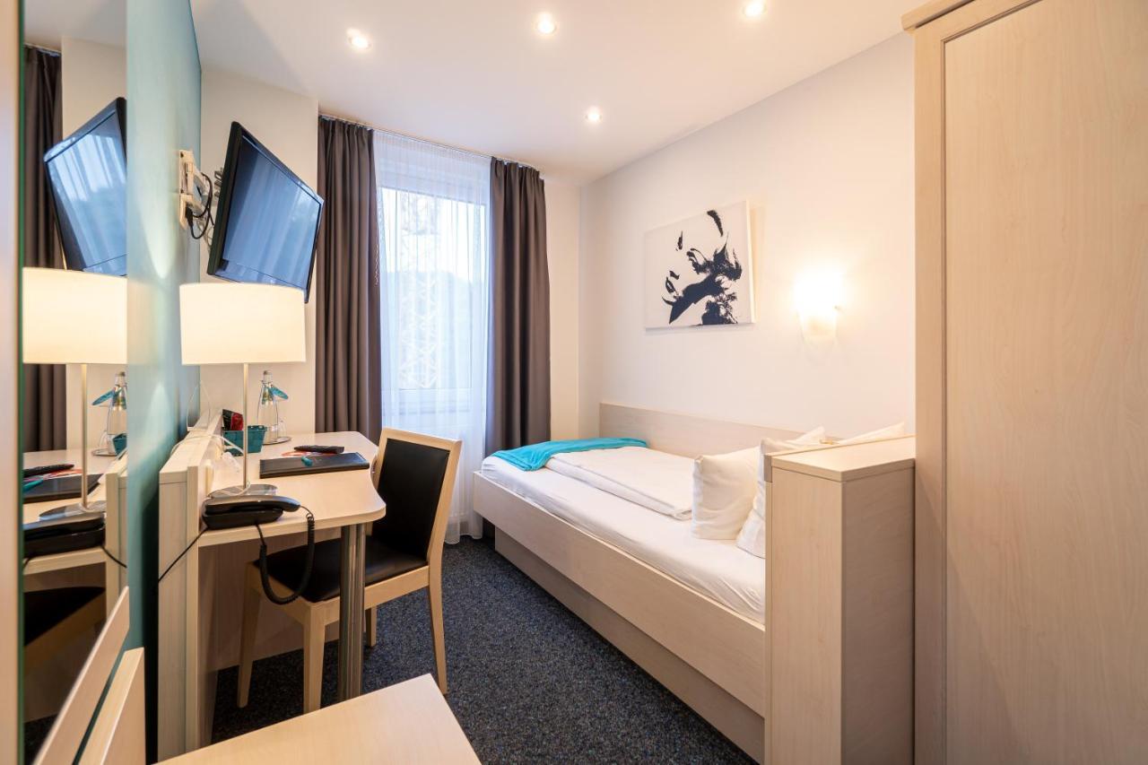 Hotel Deutscher Hof Кассель Екстер'єр фото